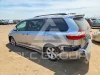 2018 Toyota SIENNA photo