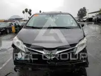 2018 Toyota SIENNA photo