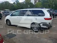 2018 Toyota SIENNA фото