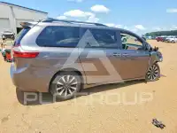 2018 Toyota SIENNA фото