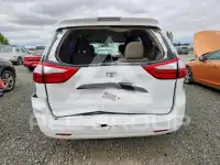 2018 Toyota SIENNA фото