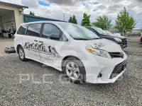 2018 Toyota SIENNA фото