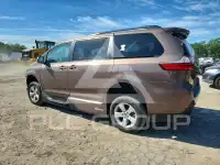 2018 Toyota SIENNA фото