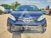 2018 Toyota SIENNA photo