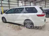 2018 Toyota SIENNA photo