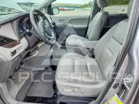 2018 Toyota SIENNA photo