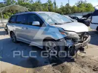 2018 Toyota SIENNA фото