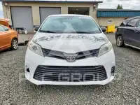 2018 Toyota SIENNA фото