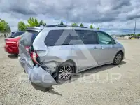 2018 Toyota SIENNA photo