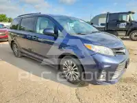 2018 Toyota SIENNA photo