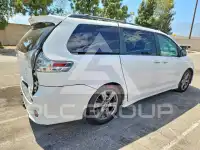 2018 Toyota SIENNA фото
