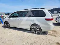 2018 Toyota SIENNA фото