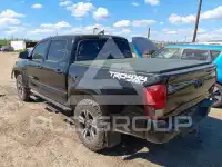 2018 Toyota TACOMA фото