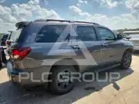 2018 Toyota SEQUOIA фото