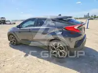 2018 Toyota C-HR photo