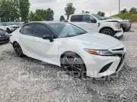 2018 Toyota CAMRY фото