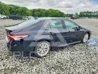 2018 Toyota CAMRY фото