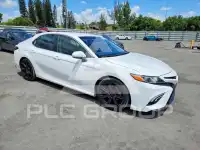 2018 Toyota CAMRY фото