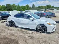 2018 Toyota CAMRY фото