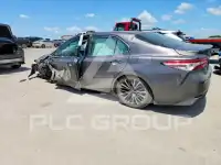 2018 Toyota CAMRY фото