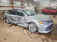 2018 Toyota CAMRY фото