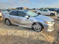 2018 Toyota CAMRY фото