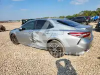 2018 Toyota CAMRY фото
