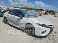 2018 Toyota CAMRY фото