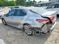 2018 Toyota CAMRY фото