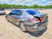 2018 Toyota CAMRY фото