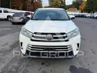 2018 Toyota Highlander фото