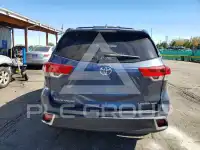 2018 Toyota Highlander фото