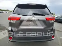 2018 Toyota Highlander фото