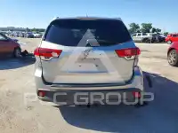 2018 Toyota Highlander фото