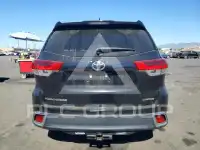 2018 Toyota Highlander photo