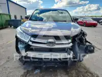 2018 Toyota Highlander photo