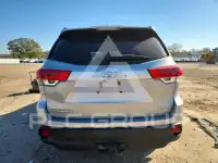 2018 Toyota Highlander фото