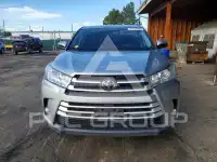 2018 Toyota Highlander фото