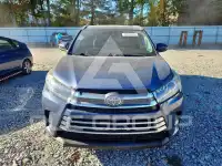 2018 Toyota Highlander photo