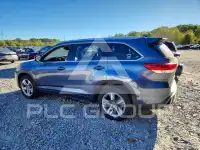 2018 Toyota Highlander photo