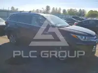 2018 Toyota Highlander photo