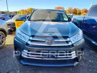2018 Toyota Highlander фото