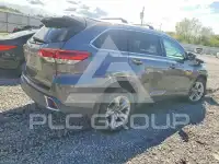 2018 Toyota Highlander photo
