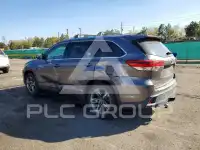 2018 Toyota Highlander photo