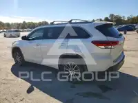 2018 Toyota Highlander photo
