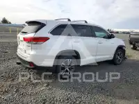 2018 Toyota Highlander photo
