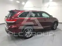 2018 Toyota Highlander photo