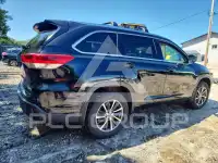 2018 Toyota Highlander фото