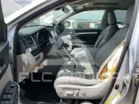 2018 Toyota Highlander photo