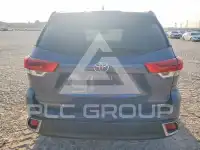 2018 Toyota Highlander photo